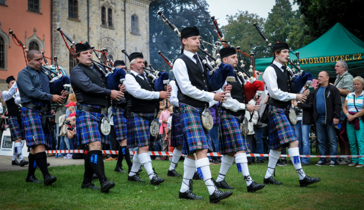 Skotské hry na Sychrově