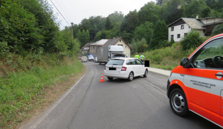 Srážka dvou vozidel.