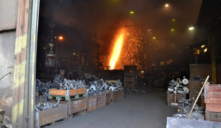 Oheň ve slévárně.
