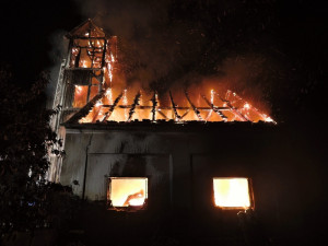 Požár ve Višňové.