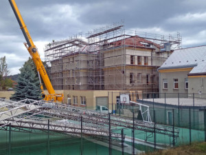 FOTO: Ruprechtická škola se přestavuje. Děti musí jinam, pryč mohou být celý školní rok