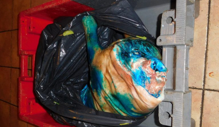 V Harrachově prodávala restaurace nezákonně maso, hrozí jí pokuta až milion korun.