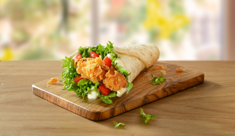 Jídlo, ve kterém zákaznice našla sklo