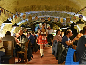 Přijďte si užít Oktoberfest do libereckého Šnytu. Čepovat se bude také německý Paulaner