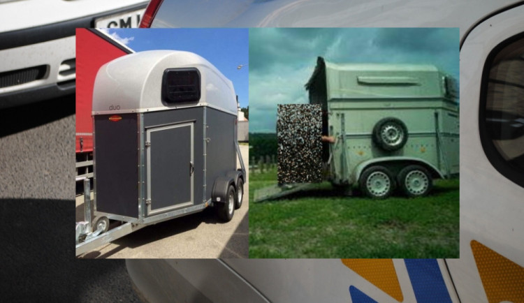 Ukradené boxy na koně.