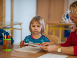 Učitelé v Liberci dostanou od města peníze navíc. Každý si v průměru přijde na čtyři tisíce