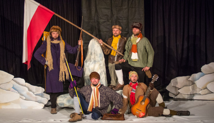 Dobytí Severního pólu, Jan Pražák na snímku první zleva