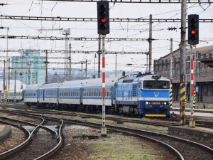 České dráhy dominovaly dopravě, nyní soupeří s konkurencí