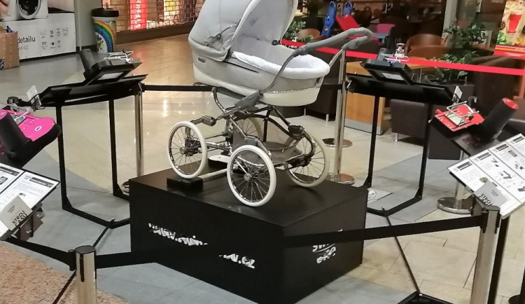 Snímek vystaveného kočárku