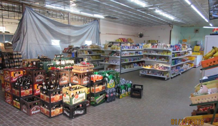 Prodejnu museli uzavřít.