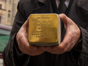 Slavnostní položení Kamenů zmizelých