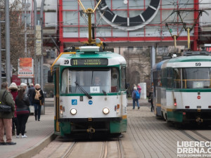 Na Šalďáku srazila tramvaj mladou dívku, naštěstí přežila