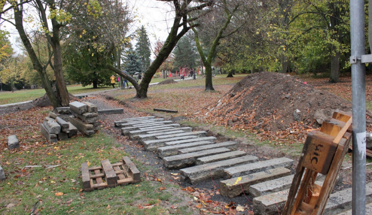 Turnovský park u letního kina
