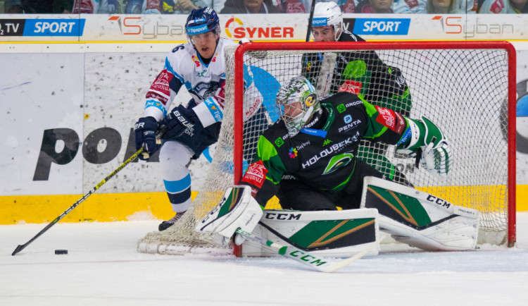 Tygři dnes oslavují, nad Energií K. Vary vyhráli 4:1.