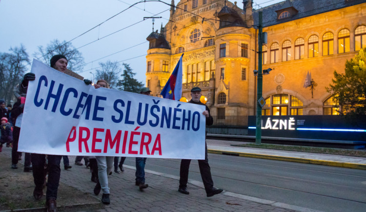 Pochod Za slušného premiéra Libercem