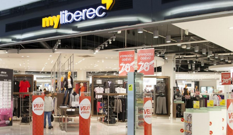 Útraty Čechů v e-shopech na černý pátek byly rekordní