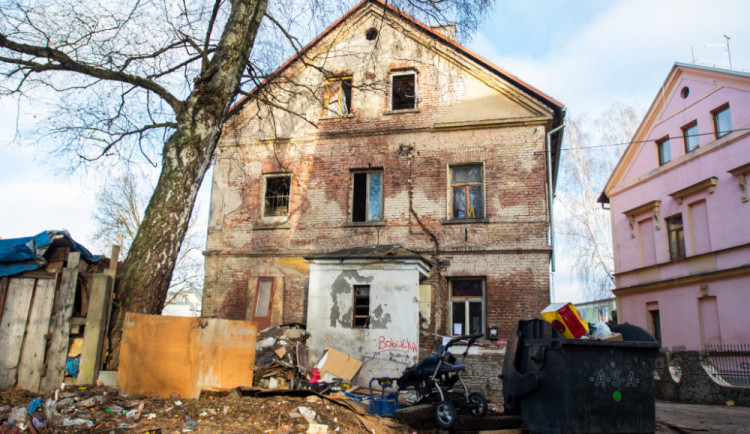 Dům je v otřesném stavu.