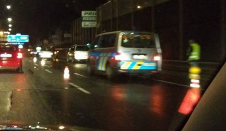 Nehoda na průtahu městem.