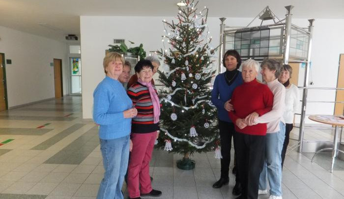 Každoročně zdobí jabloneckou nemocnici vánoční stromek