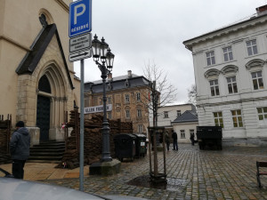 Přípravy na natáčení seriálu World on Fire