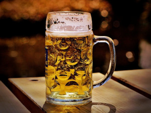 Pivní kvíz ve Šnytu nabídne degustaci i lákavou výhru v podobě pivních lázní
