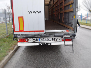 Migrant se v Belgii schoval do kamionu. Chtěl do Británie, dojel do Liberce