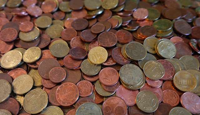 Více než stokilový zlaťák, který se rodí v České mincovně, je druhou největší mincí na světě