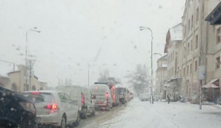 Komplikace u libereckého nádraží.