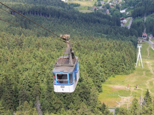 Lanovka na Ještěd se těší oblibě, za rok svezla téměř tři sta tisíc lidí