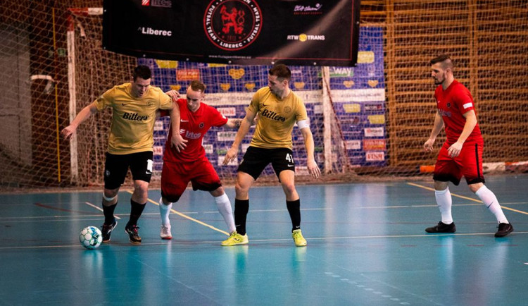 Zlej Sen na Spartu nestačil.