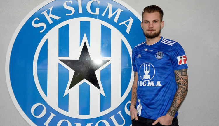 Sigma posílila. Z Maďarska přichází stoper Vít Beneš