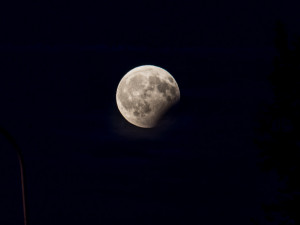 V pondělí v ranních hodinách nastane úplné zatmění Měsíce