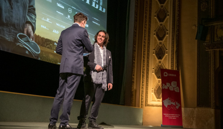 Film Narušitel se chystá do kin, na premiéru přišly největší hvězdy českého hereckého nebe.