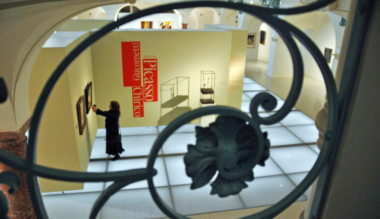 Bazénová hala dostane nové ozvučení.