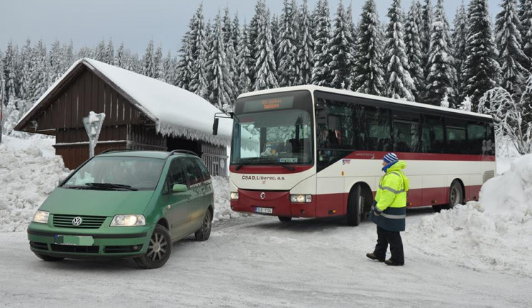 Autobus na Smědavě.