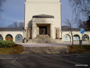 Parkování zdarma u krematoria skončí, město ho zpoplatní