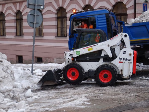 V Jablonci od začátku zimy napadly dva metry sněhu. Údržba už přišla na 17 milionů