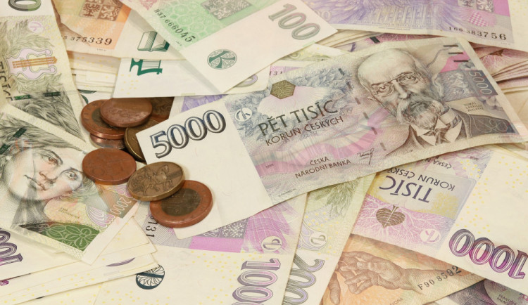 Ministerstvo práce navrhne pro příští rok zvýšení starobních důchodů v průměru o 900 korun