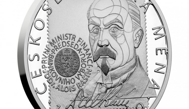 Československá měna slaví sto let, mincovna vyrazila medaili s Aloisem Rašínem