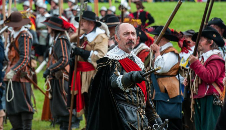 1000x1000-1431158880-bitva-v-roce-2013-foto-jaroslav-appeltauer