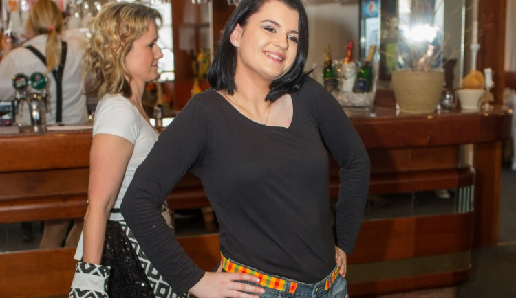 Charitativní přehlídka podpoří program na kastraci a krmení toulavých koček.