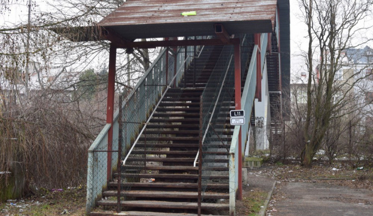 Ulice Václavkova a Na trati zřejmě propojí podchod. Součástí studie jsou i parkové úpravy okolí