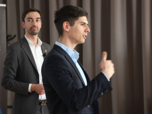 size4-15536883559867-139-vk2