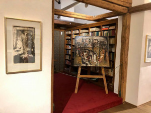 Instalace výstavy obrazů Josefa Jíry.