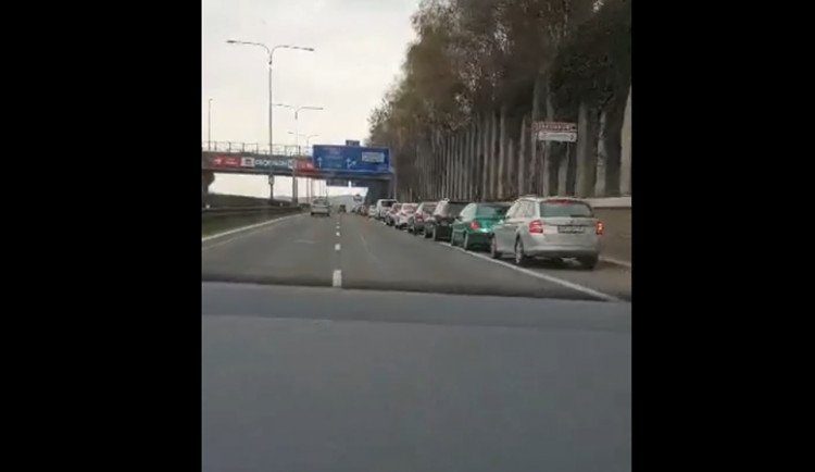 Kdo včera vyrazil do Nákupní zóny Sever, patrně uvízl v zácpě.