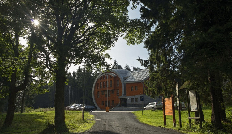 Obří sud na Javorníku.