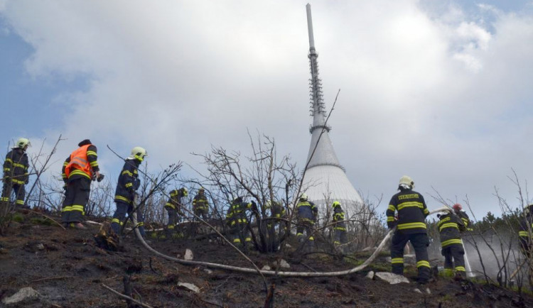 Požár na Ještědu