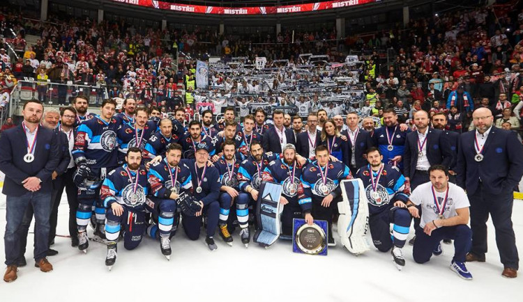VIDEO: Třineckou halou po finále burácel liberecký pokřik. Běhal nám mráz po zádech, zní od Tygrů