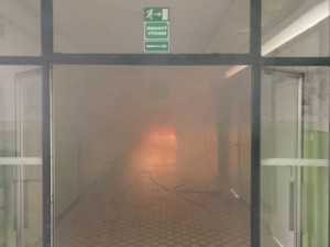 Evakuace školy v Jablonném