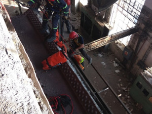 Hasiči trénovali práci ve výškách.